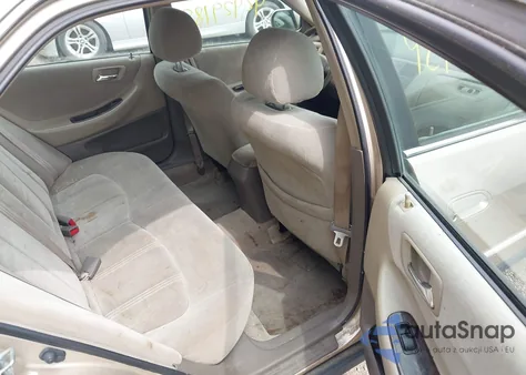 2000 Honda Accord 2.3 Se from USA, damaged, VIN 1HGCG5676YA055134